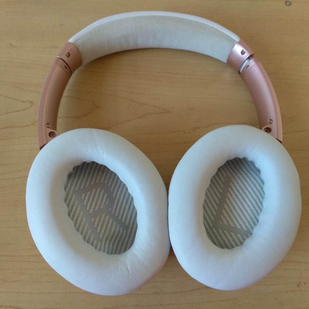 Bose QuietComfort 35 Series II Bluetooth Headphones Limited Edition - Picture 4 of 11
